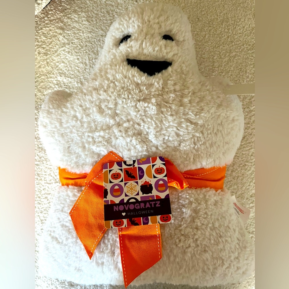 Novagratz Sherpa boyfriend/girlfriend Pillows.